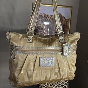 Authentic Retired Gold Coach Poppy Glam Tote🍯